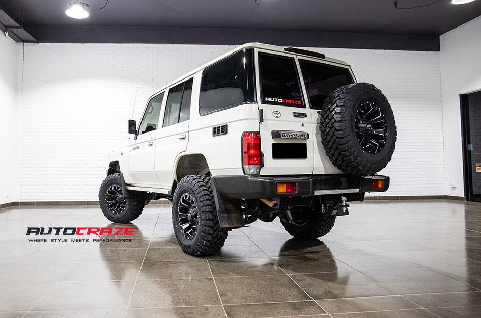 TOYOTA LANDCRUSIER ASSAULT GLOSS BLACK MILLED ACCENTS